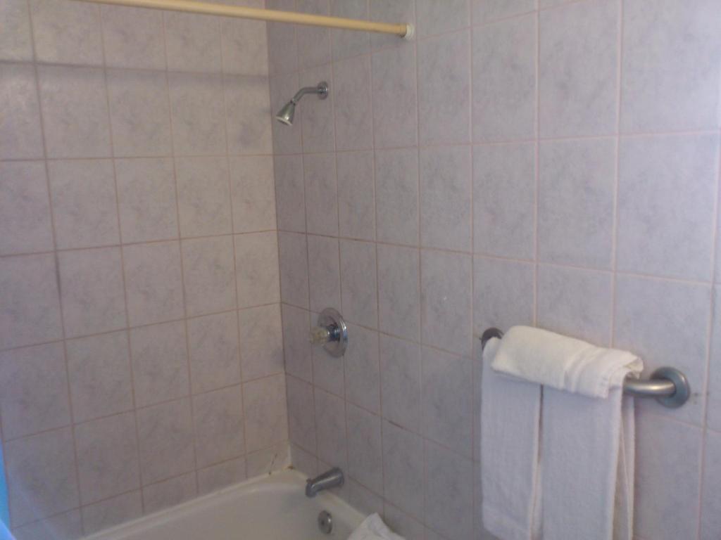 Santa Ana Travel Inn Pokoj fotografie